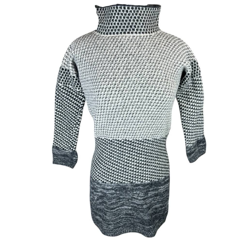 MaxMara Weekend Wool Blend Monochrome Turtleneck Tunic Length Sweater Size Small - Picture 2 of 8